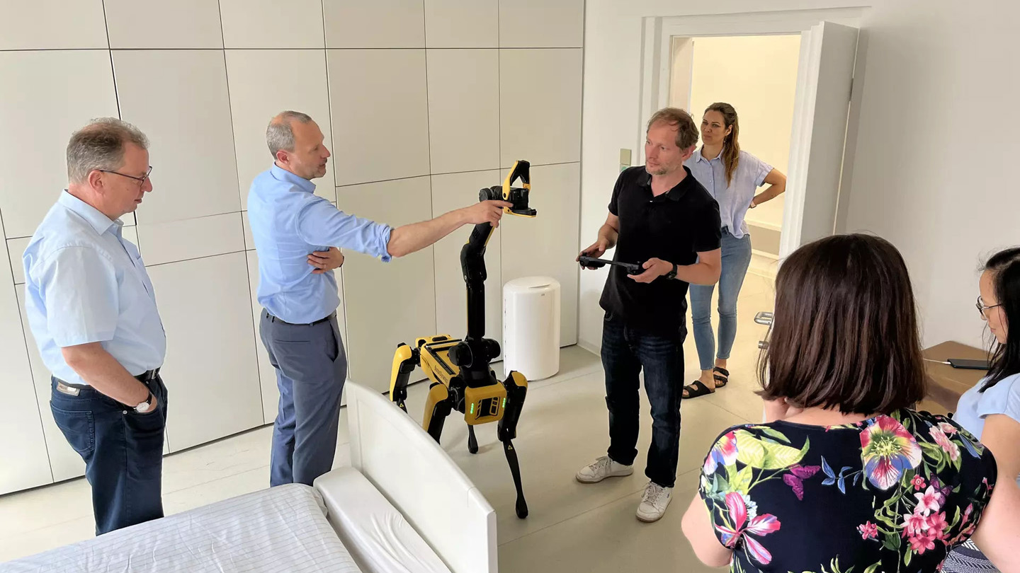 Robot4Care: Robotik-Labor der Martin-Luther-Universität Halle-Wittenberg (Foto: Martin-Luther-Universität Halle-Wittenberg)
