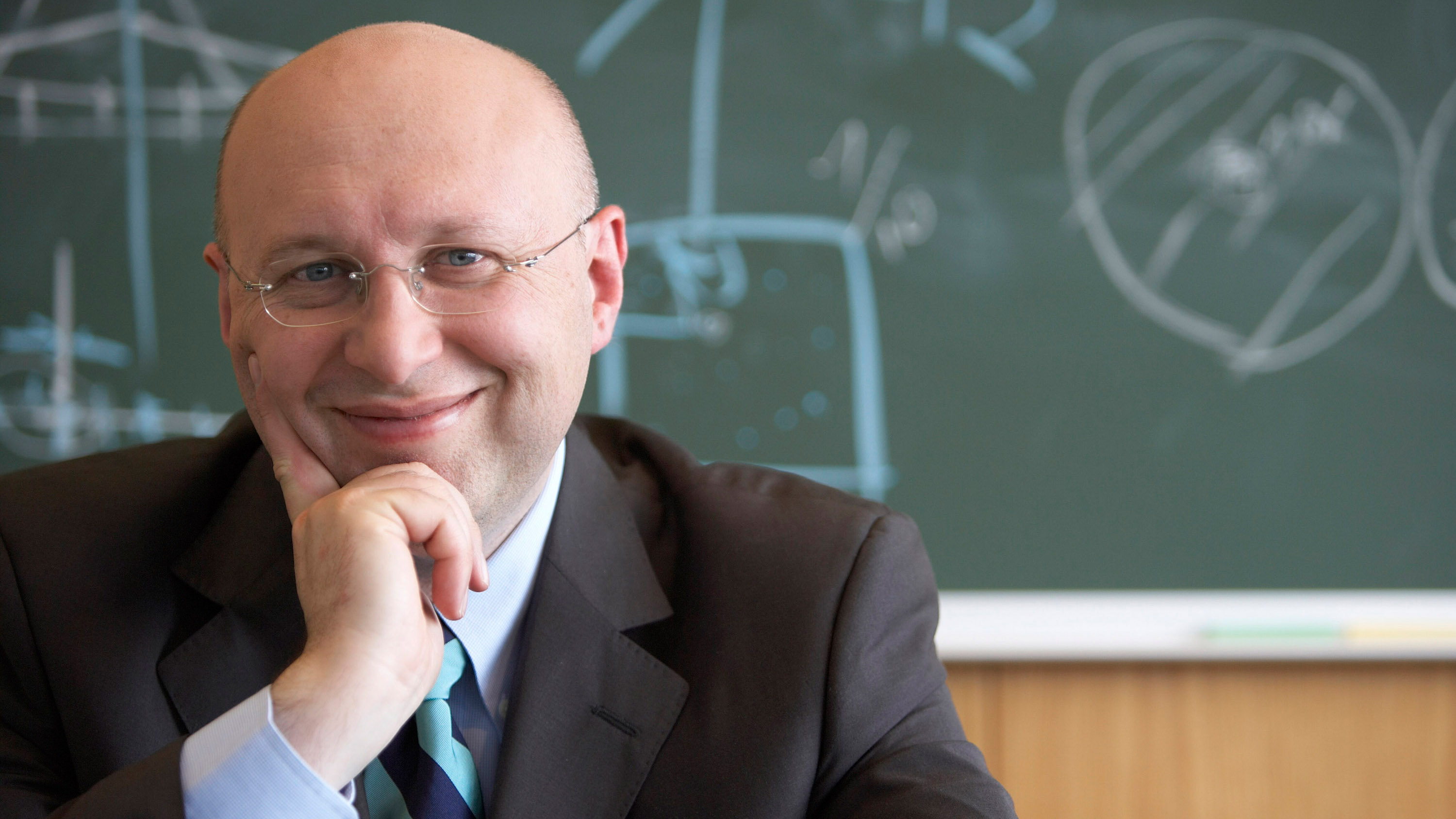 Stefan Hell erhielt für sein STED-Mikroskop den Nobelpreis für Physik (Foto: Deutscher Zukunftspreis/Ansgar Pudenz) image