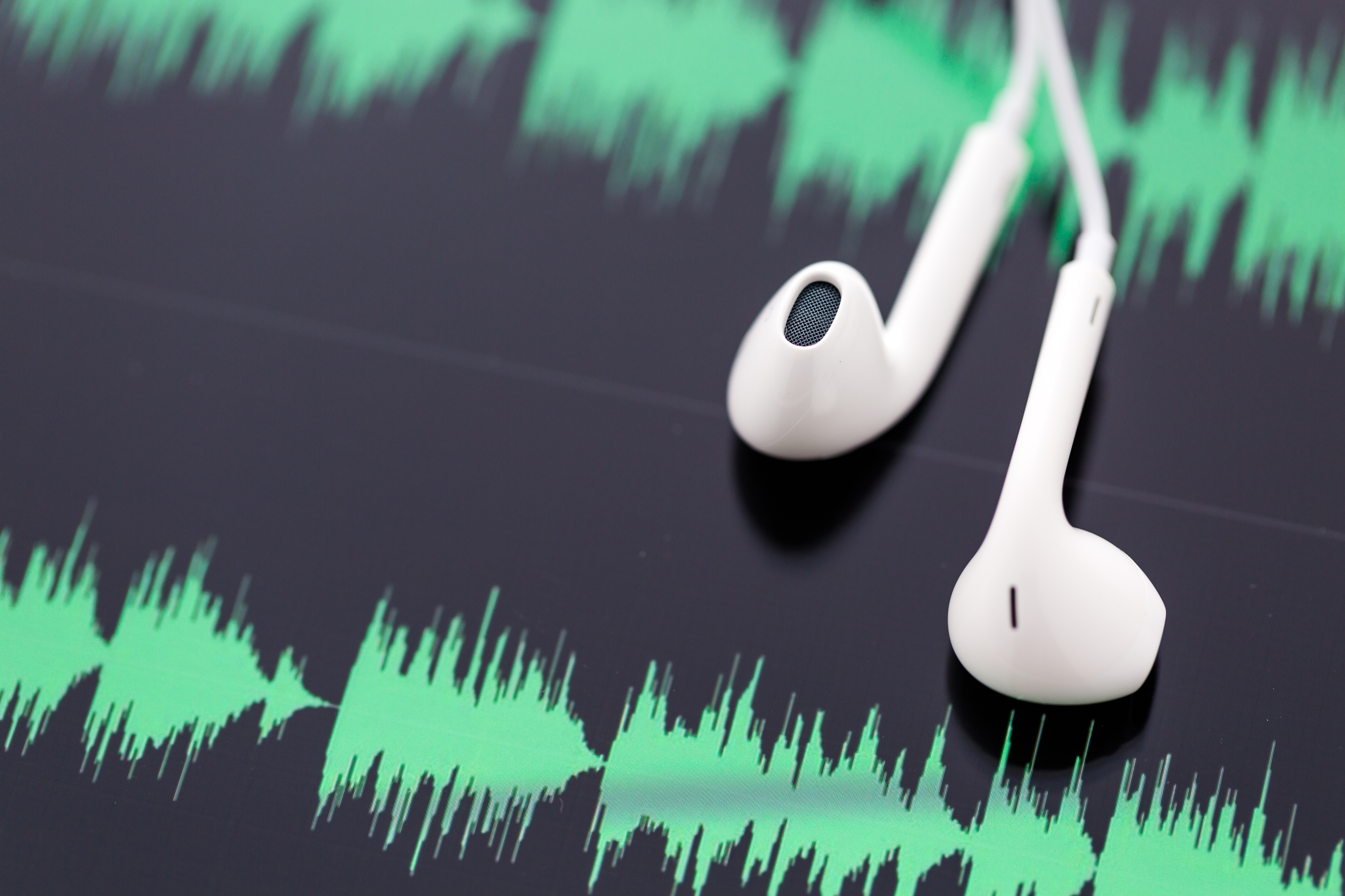 Die Komprimierung von Audiodaten revolutionierte die Musikbranche (Foto: iStock/arinahabich) image