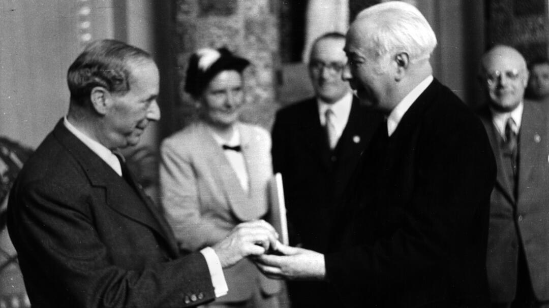 Richard Merton und Bundespräsident Theodor Heuss (Foto: Stifterverband-Archiv) Richard Merton und Bundespräsident Theodor Heuss (Foto: Stifterverband-Archiv)
