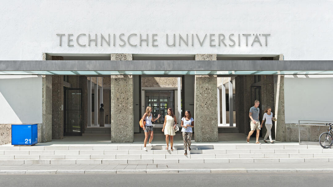 Haupteingang der TU München