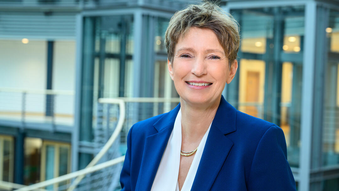 Porträt Melanie Maas-Brunner
