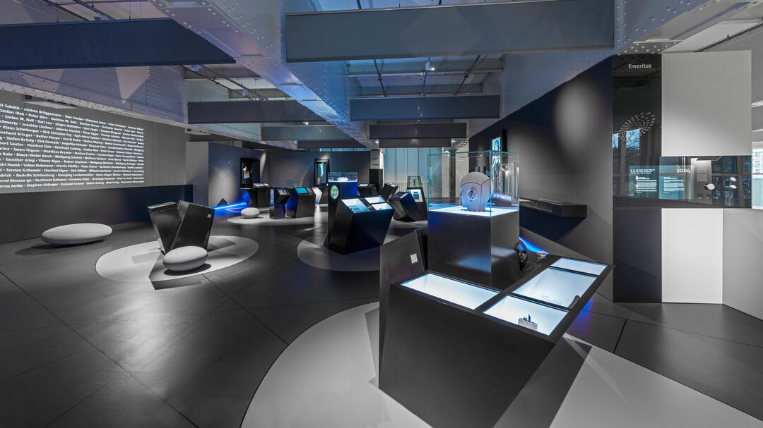 Exponate des Deutschen Zukunftspreises im Deutschen Museum München (Foto: Deutscher Zukunftspreis/Ansgar Pudenz) image