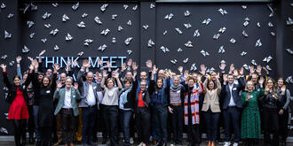 Die Teilnehmerinnen und Teilnehmer des Netzwerktreffens (Foto: Jürgen Aloisius Morgenroth)