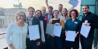 Vertreterinnen und Vertreter der im Rahmen der MINTchallenge International geförderten Projekte