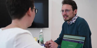 Lehrkräfte müssen Digital- und KI-Kompetenzen erwerben und vermitteln (Video)