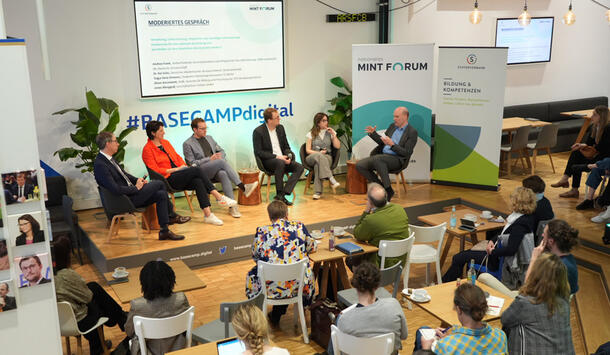 Veranstaltung "MINT-Fachkräftesicherung durch Zuwanderung über die Hochschulen" (Foto: Maren Strehlau Photography/NMF)