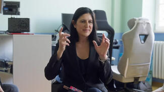 Porträt der Communicator-Preisträgerin 2025 Petra Anders (Video: DFG)