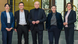 Die Expertenkommission Forschung und Innovation (EFI) Die Expertenkommission Forschung und Innovation (EFI)