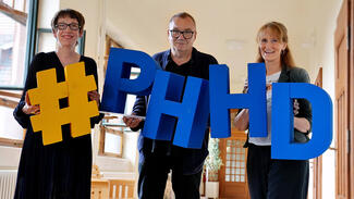 Prof. Dr. Karin Vach, Rektorin der PHHD, Prof. Dr. Christian Rietz und Dr. Nicole Flindt (v.li.) (Foto: Birgitta Hohenester)