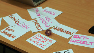 Materialien zum Gastvortrag zum Thema "gKI im Studium" (Foto: Florian Gnau)