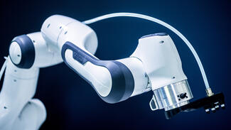 Deutscher Zukunftspreis 2017: Feature-Bild zum Roboterassistenten (Foto: Ansgar Pudenz/DZP)