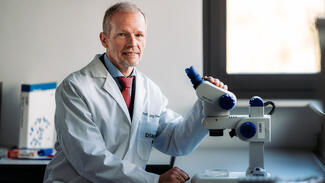 Jörg Overmann (Foto: Michael Hübner/DSMZ)