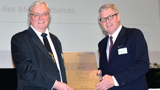 Genius Loci-Preis 2017: Übergabe der Preisurkunde an die RWTH Aachen (Foto: Andreas Schmitter/RWTH Aachen)