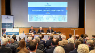 Kuratoriumssitzung/Mitgliederversammlung 2019 (Foto: Peter Himsel)