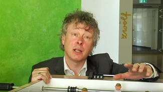 Schützt Fußball vor chronischen Schmerzen? (Video)