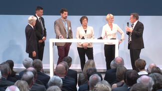 Podiumsdiskussion "Wie arbeiten wir morgen?" (Video)