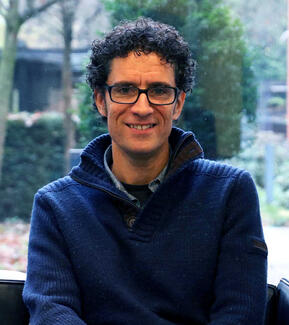 Dr. Cesar Muñoz-Fontela vom Leibniz-Institut für Experimentelle Virologie, Hamburg (Foto: HPI)