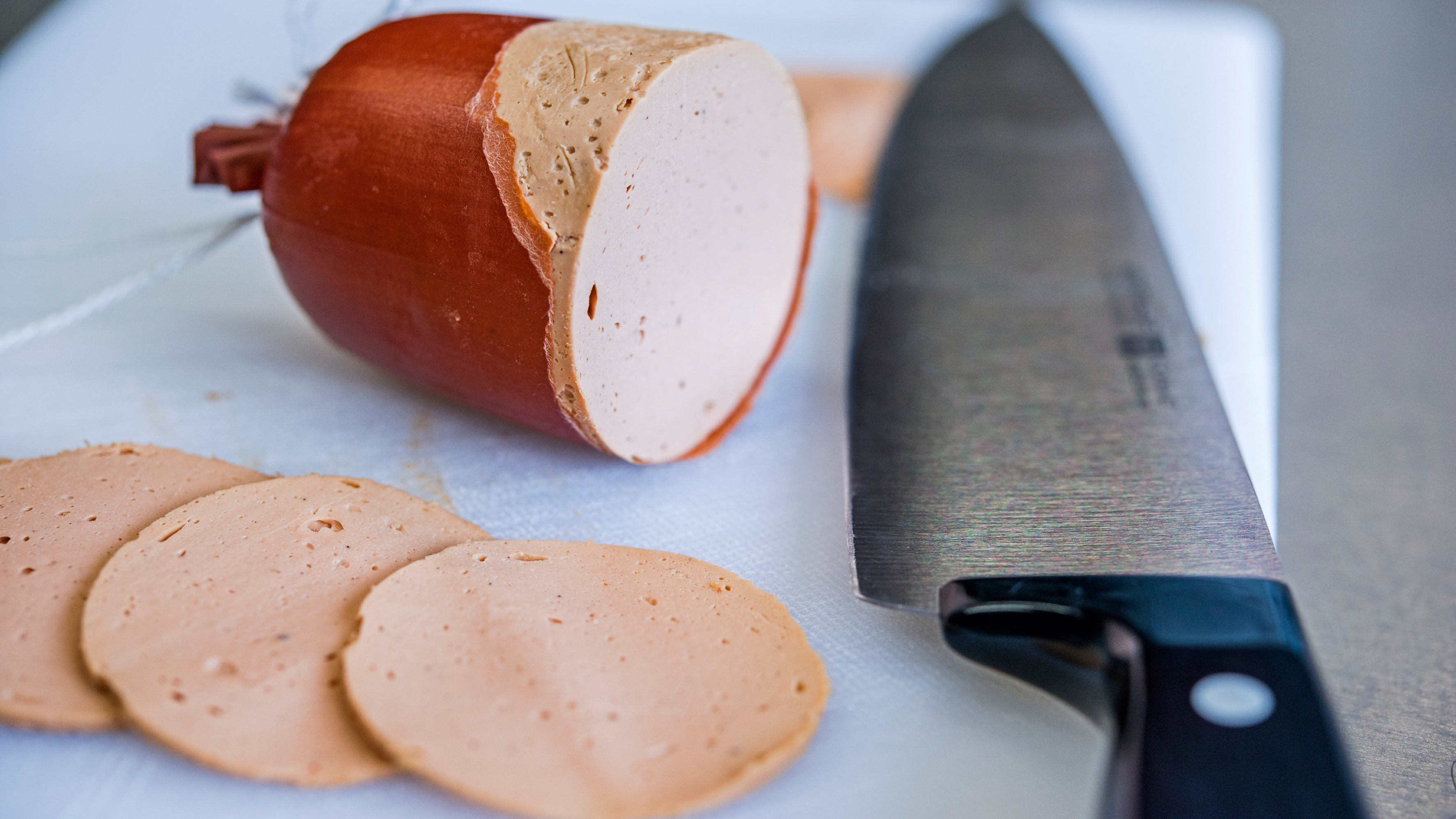 Wurst ohne Fleisch - aber mit Lupinen (Foto: Deutscher Zukunftspreis/Ansgar Pudenz) image
